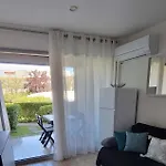 Lägenhet Clim Rez-de-jardin Resid Piscine 150 M